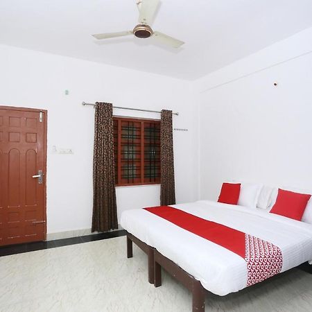 Oyo Flagship Kaveri Tourist Home Guruvāyūr Dış mekan fotoğraf