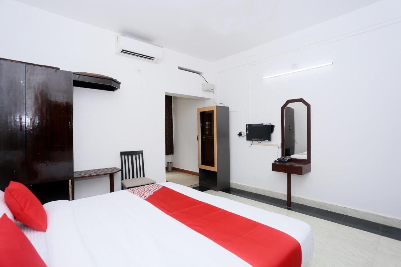 Oyo Flagship Kaveri Tourist Home Guruvāyūr Dış mekan fotoğraf