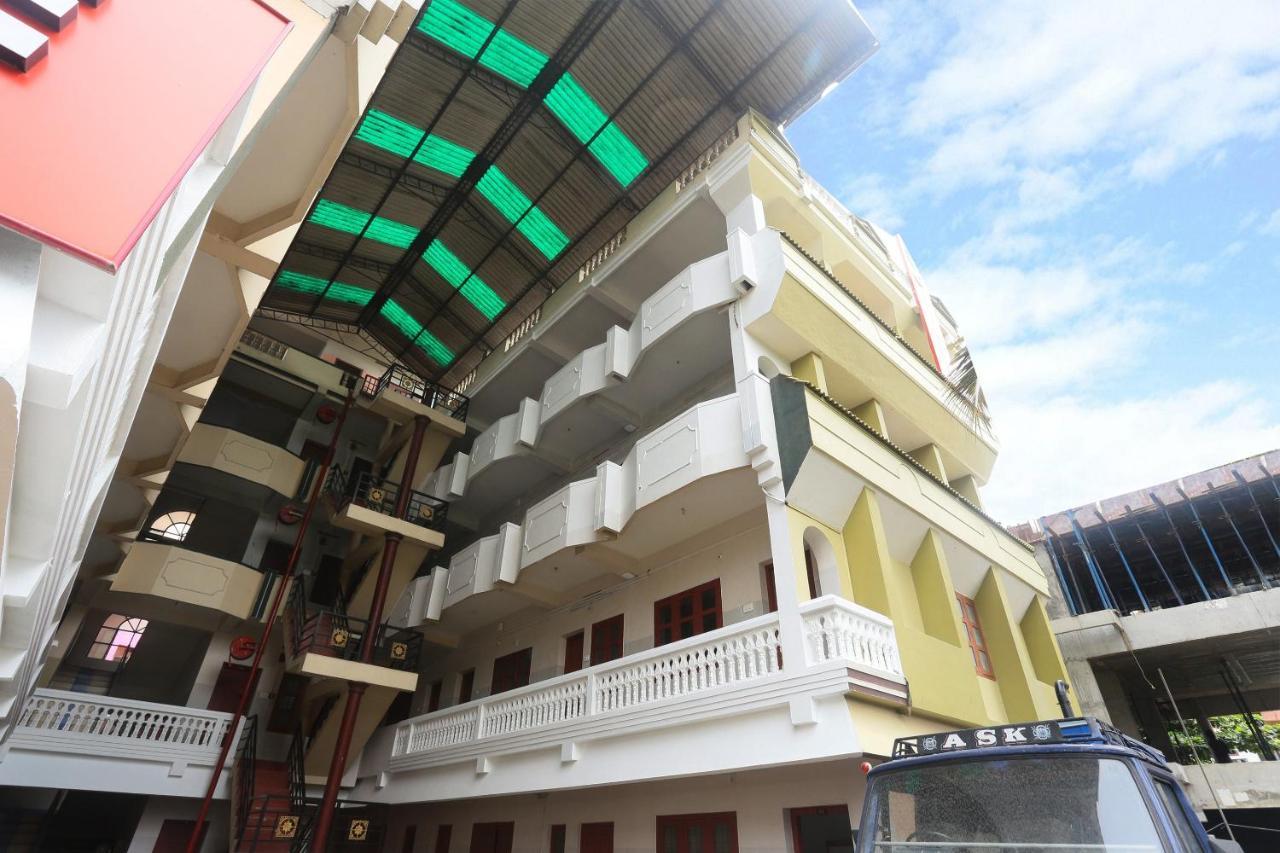 Oyo Flagship Kaveri Tourist Home Guruvāyūr Dış mekan fotoğraf