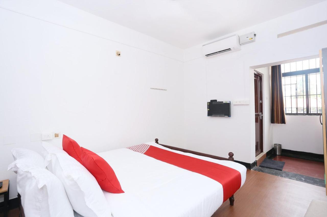 Oyo Flagship Kaveri Tourist Home Guruvāyūr Dış mekan fotoğraf